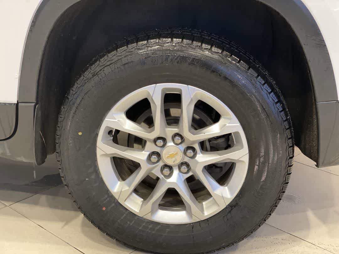 Thumbnail: 2020 Chevrolet Traverse - 13