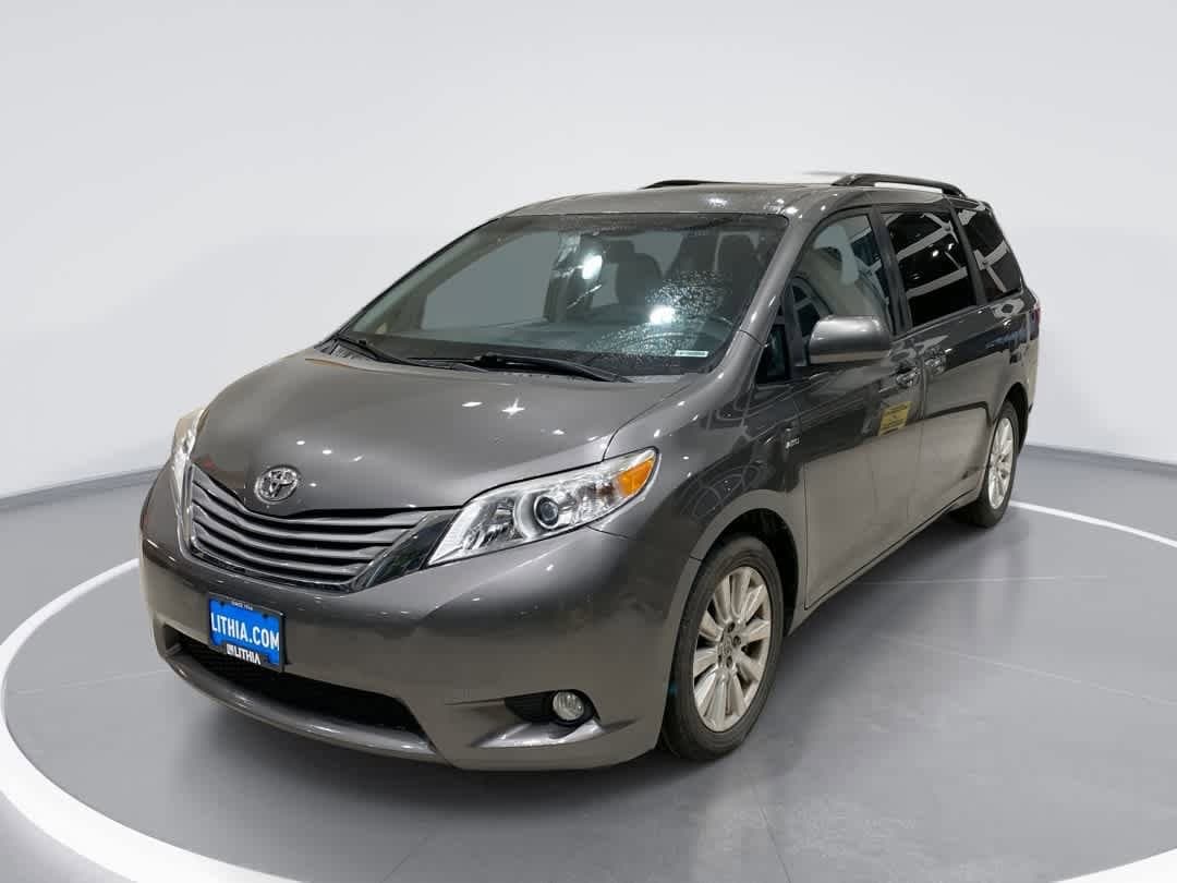 2017 Toyota Sienna XLE