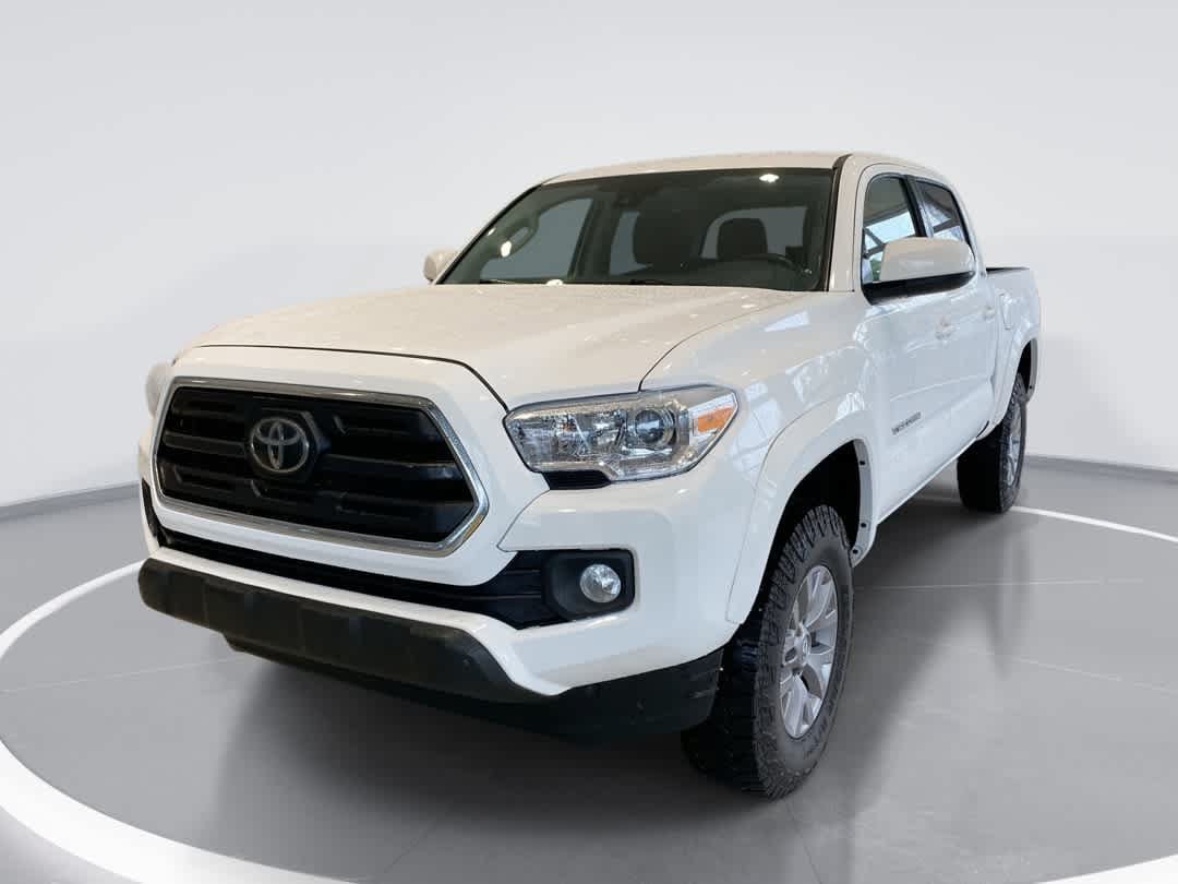 2019 Toyota Tacoma SR5 Double Cab 4WD V6 Auto Short Bed's photo