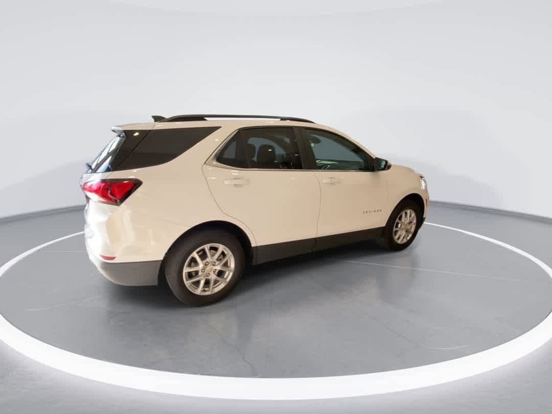 Thumbnail: 2024 Chevrolet Equinox - 8