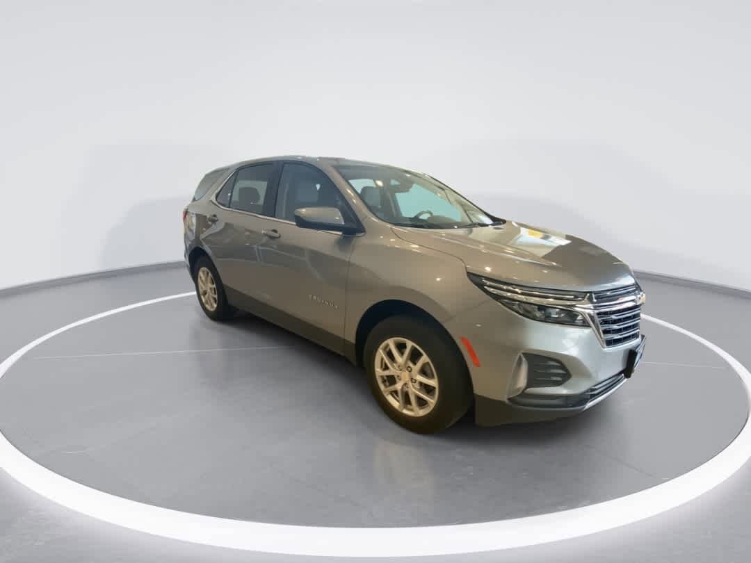 2023 Chevrolet Equinox photo 2