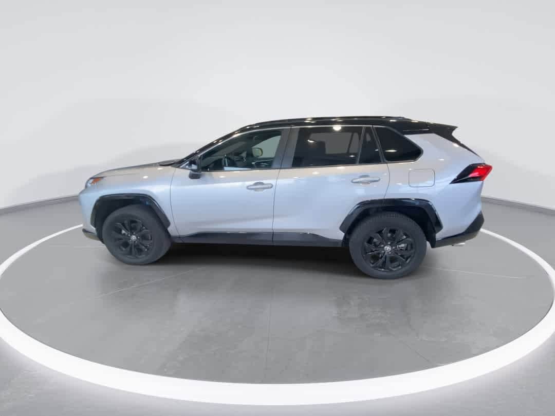 Thumbnail: 2022 Toyota RAV4 - 5