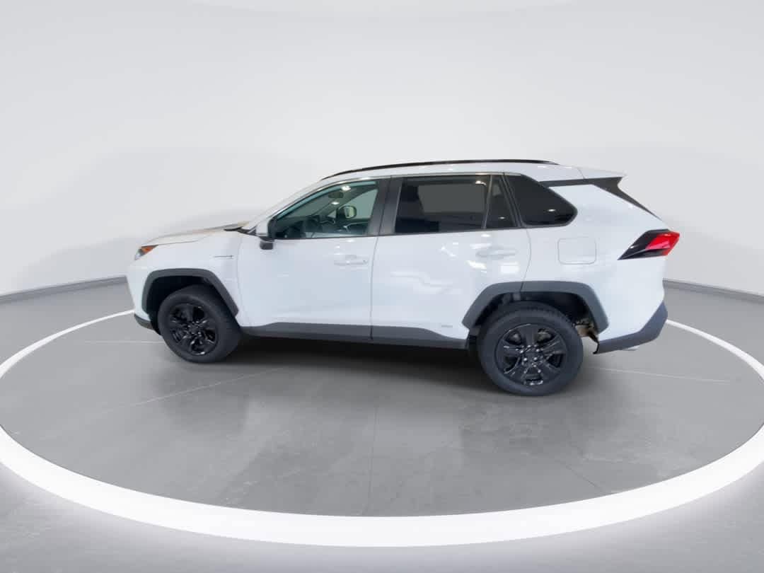 Thumbnail: 2021 Toyota RAV4 - 5