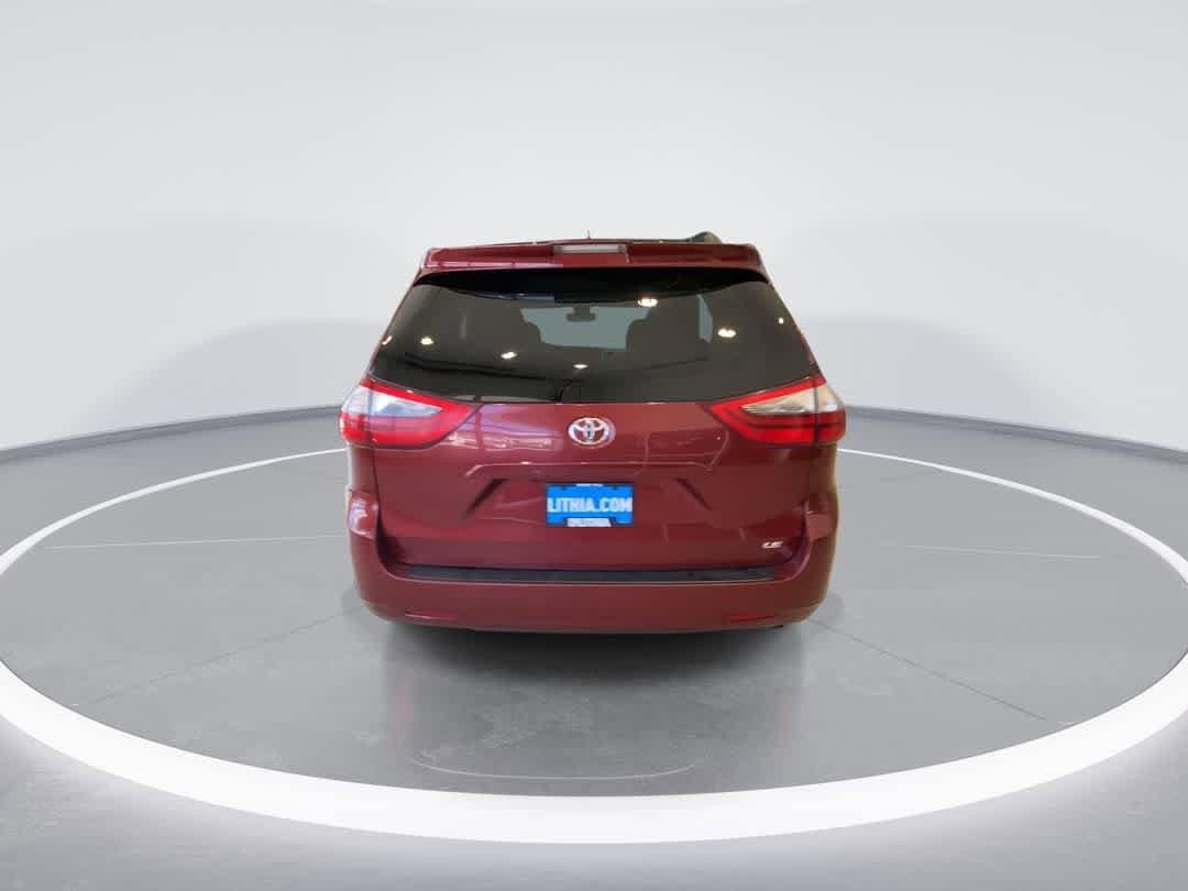 Thumbnail: 2020 Toyota Sienna - 7