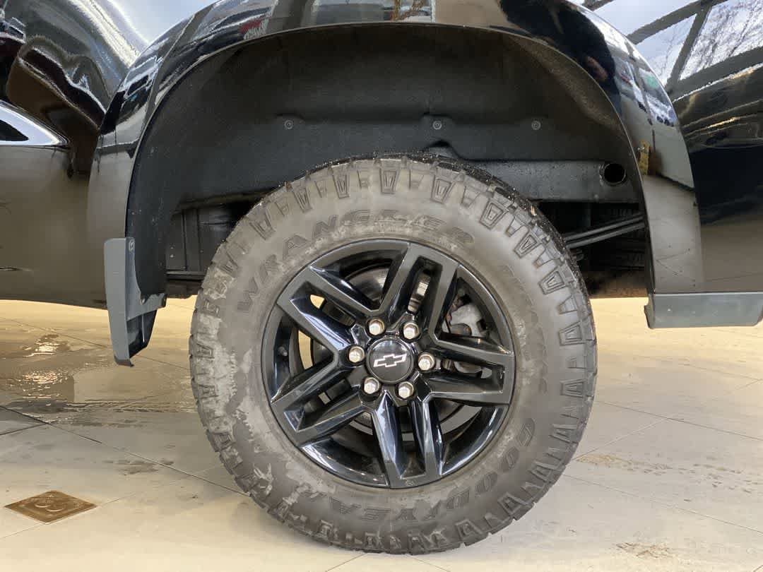 Thumbnail: 2022 Chevrolet Silverado 1500 - 13