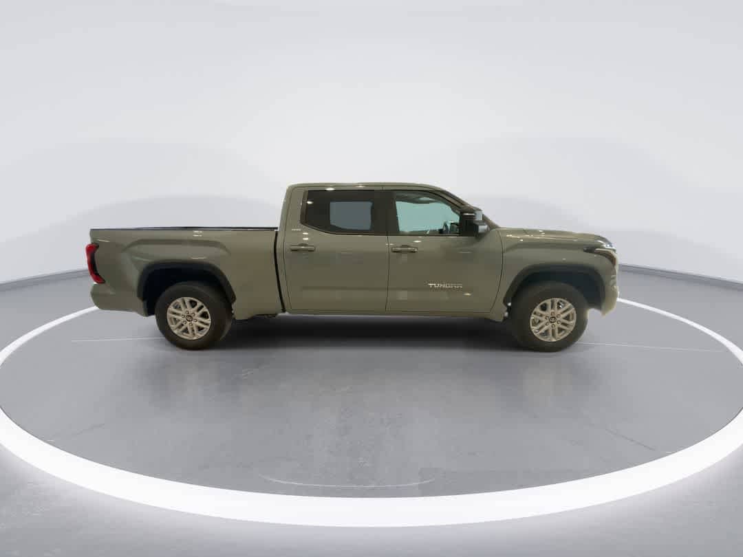 Thumbnail: 2025 Toyota Tundra - 9