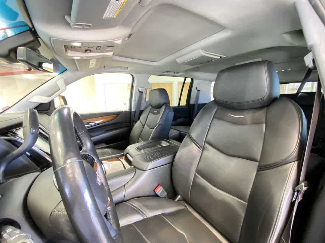 Thumbnail: 2017 Cadillac Escalade - 13