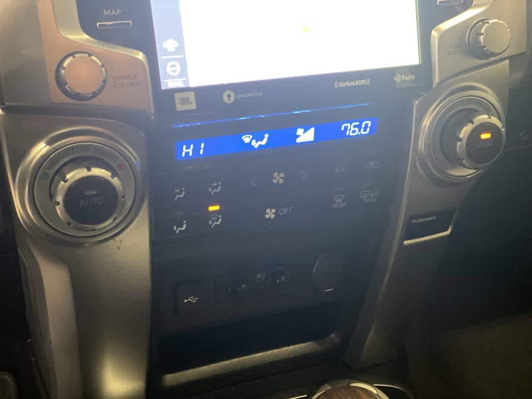 Thumbnail: 2021 Toyota 4Runner - 21