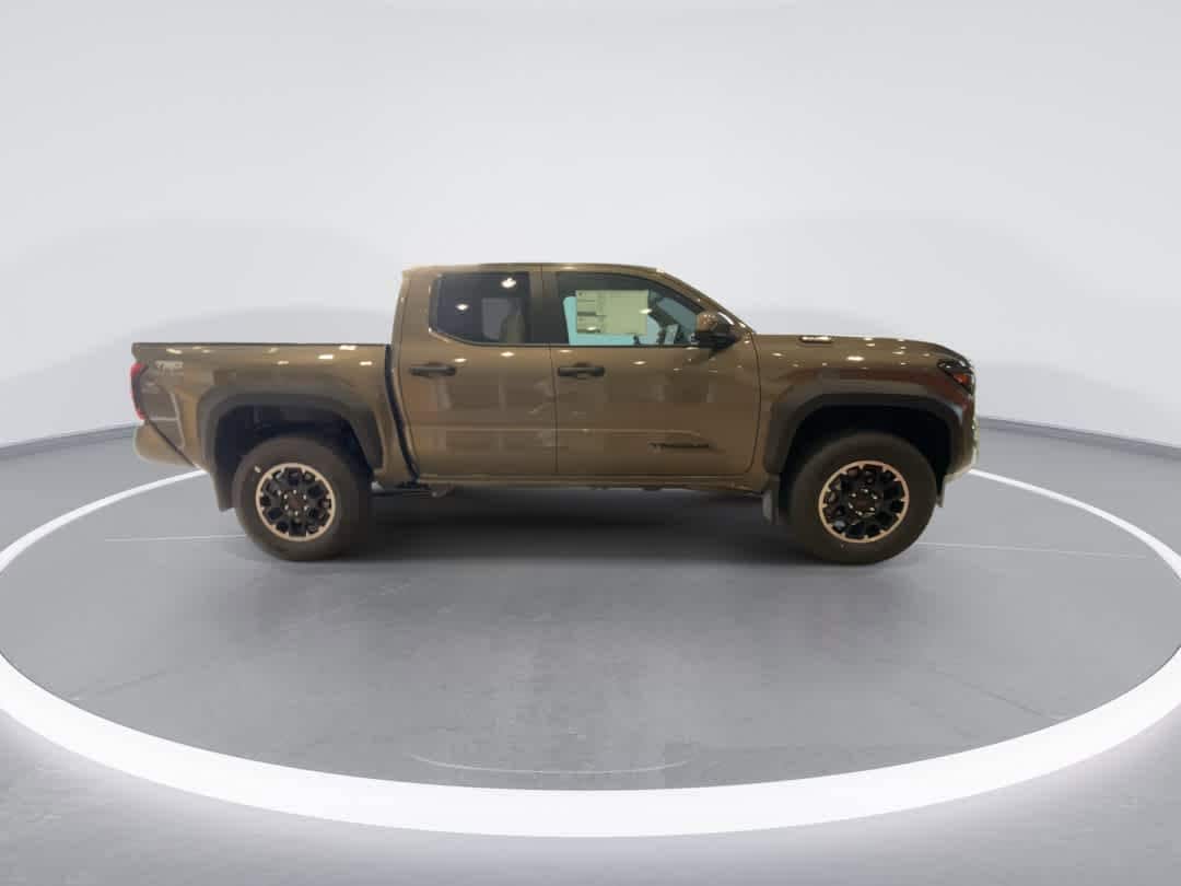 Thumbnail: 2025 Toyota Tacoma - 9