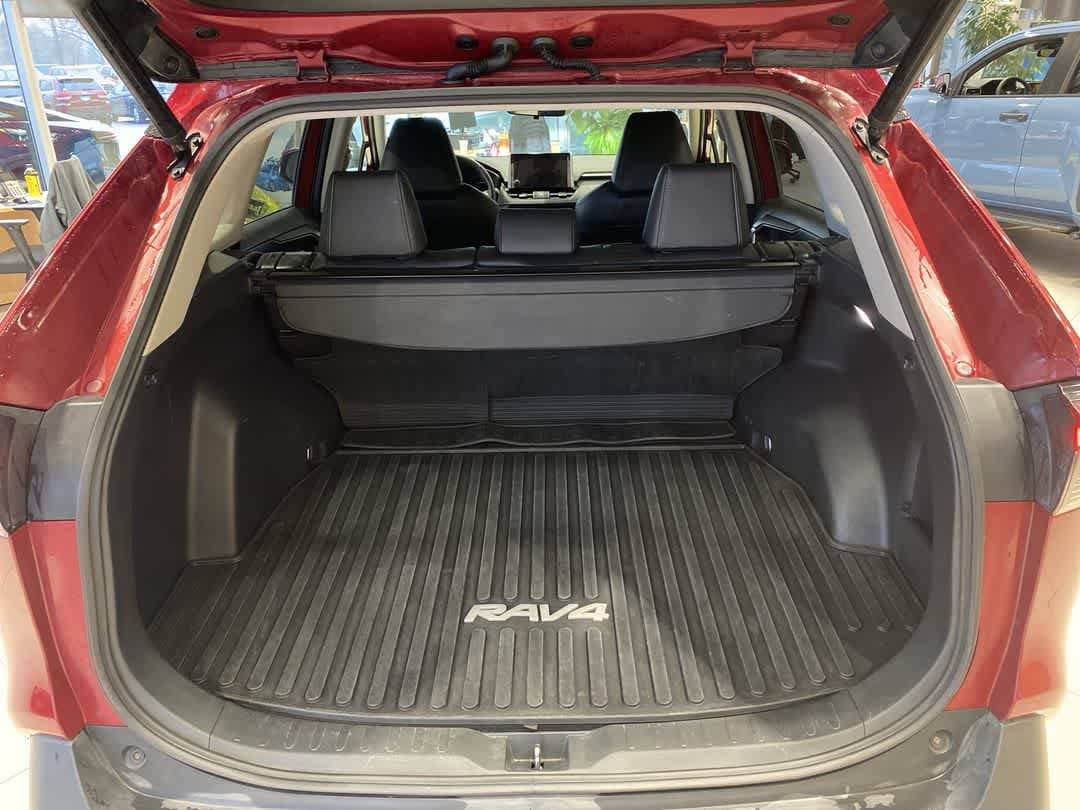 Thumbnail: 2023 Toyota RAV4 - 23