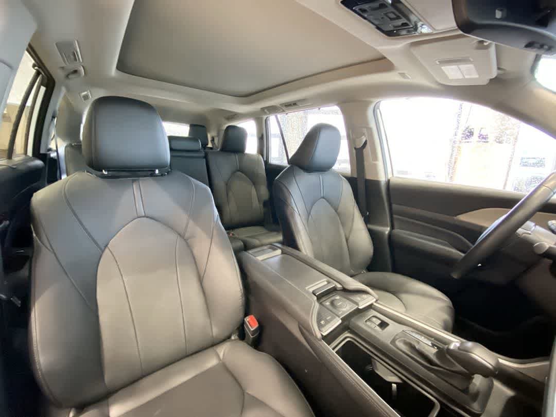Thumbnail: 2024 Toyota Grand Highlander - 28