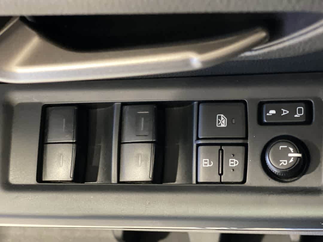 Thumbnail: 2025 Toyota Tundra - 15