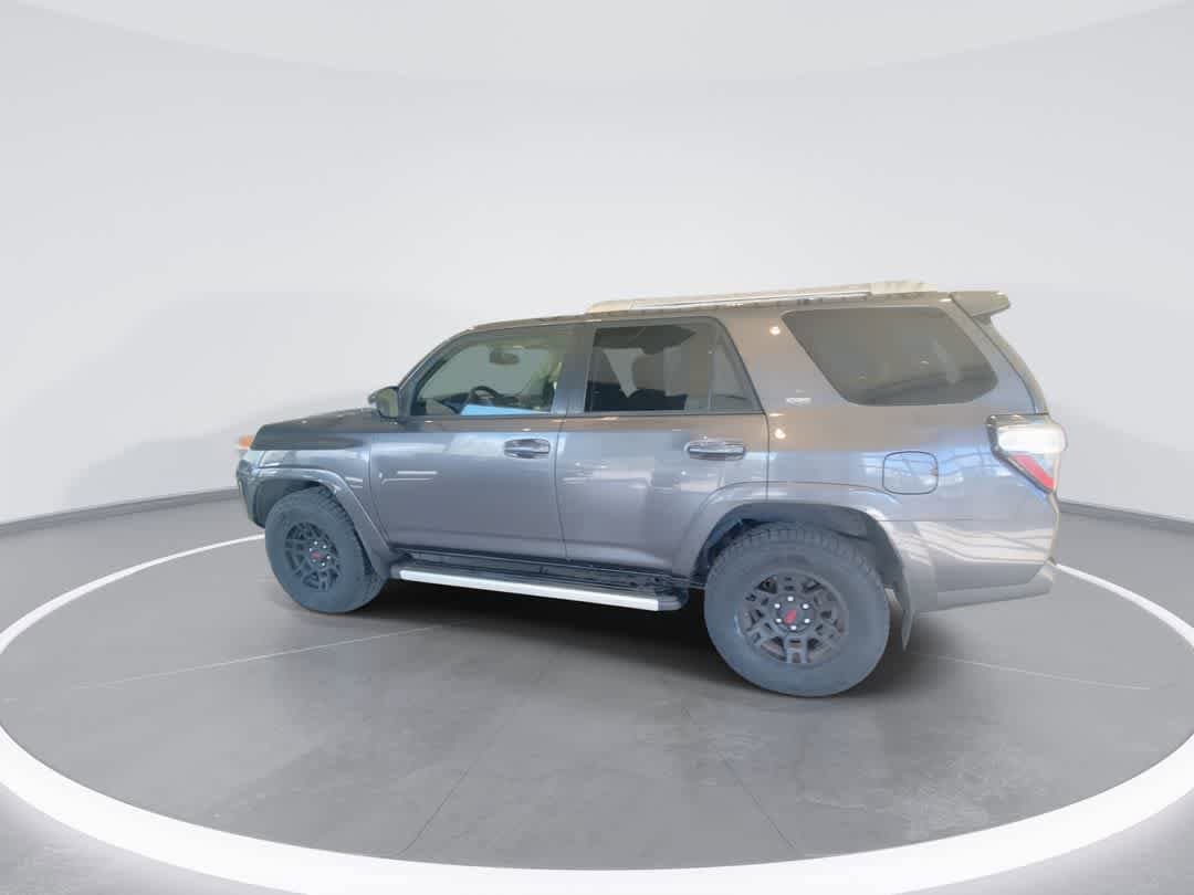 Thumbnail: 2015 Toyota 4Runner - 5