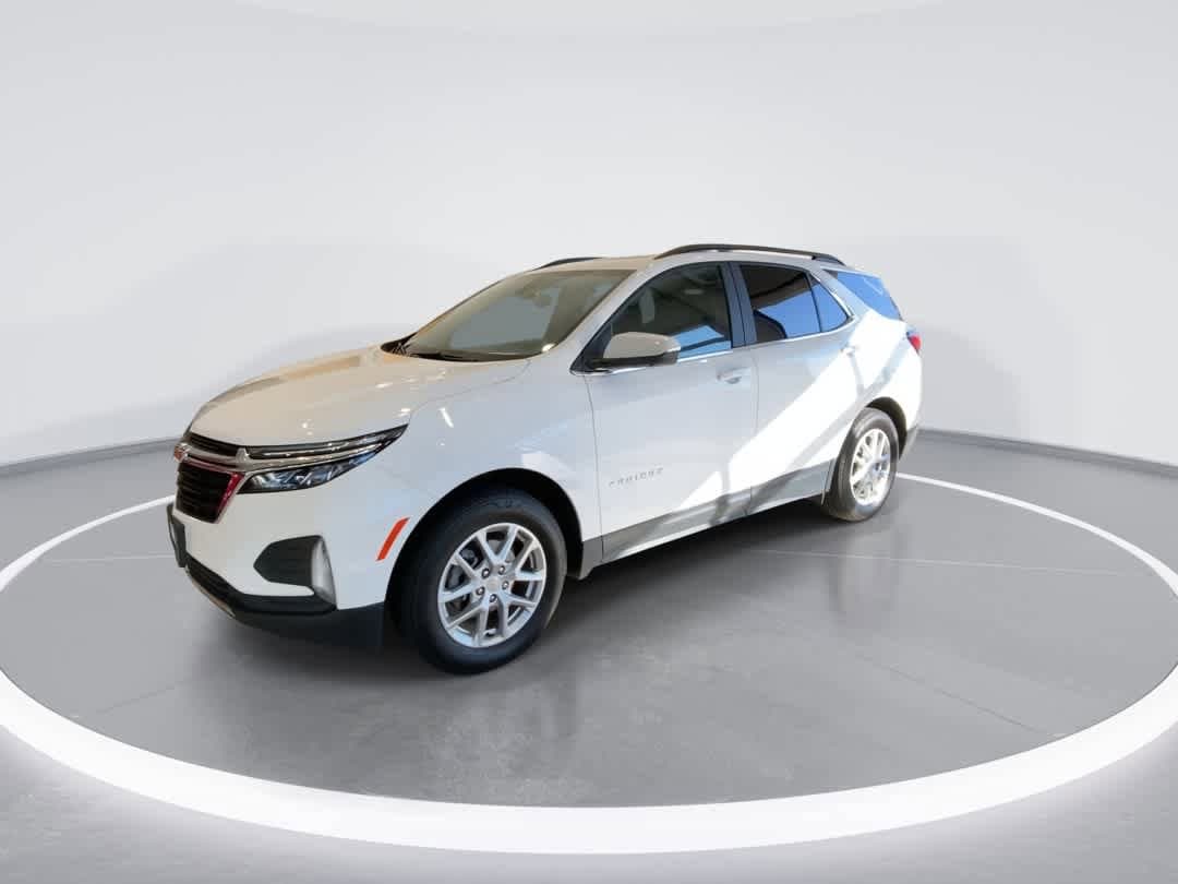 Thumbnail: 2024 Chevrolet Equinox - 4