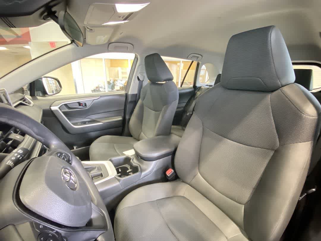 Thumbnail: 2025 Toyota RAV4 - 14