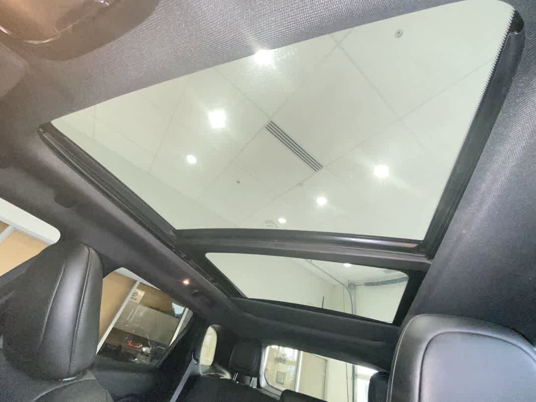 Thumbnail: 2021 Jeep Cherokee - 24