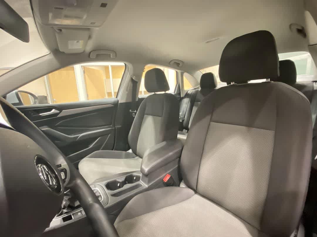 Thumbnail: 2019 Volkswagen Jetta - 13