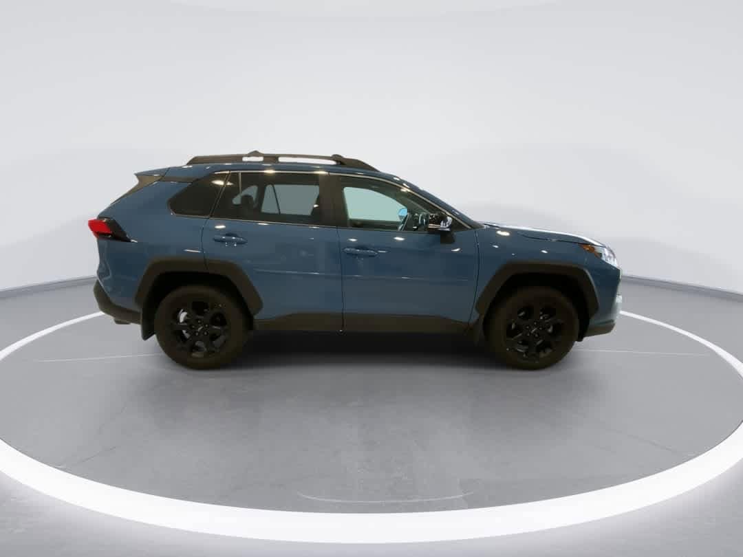Thumbnail: 2024 Toyota RAV4 - 9