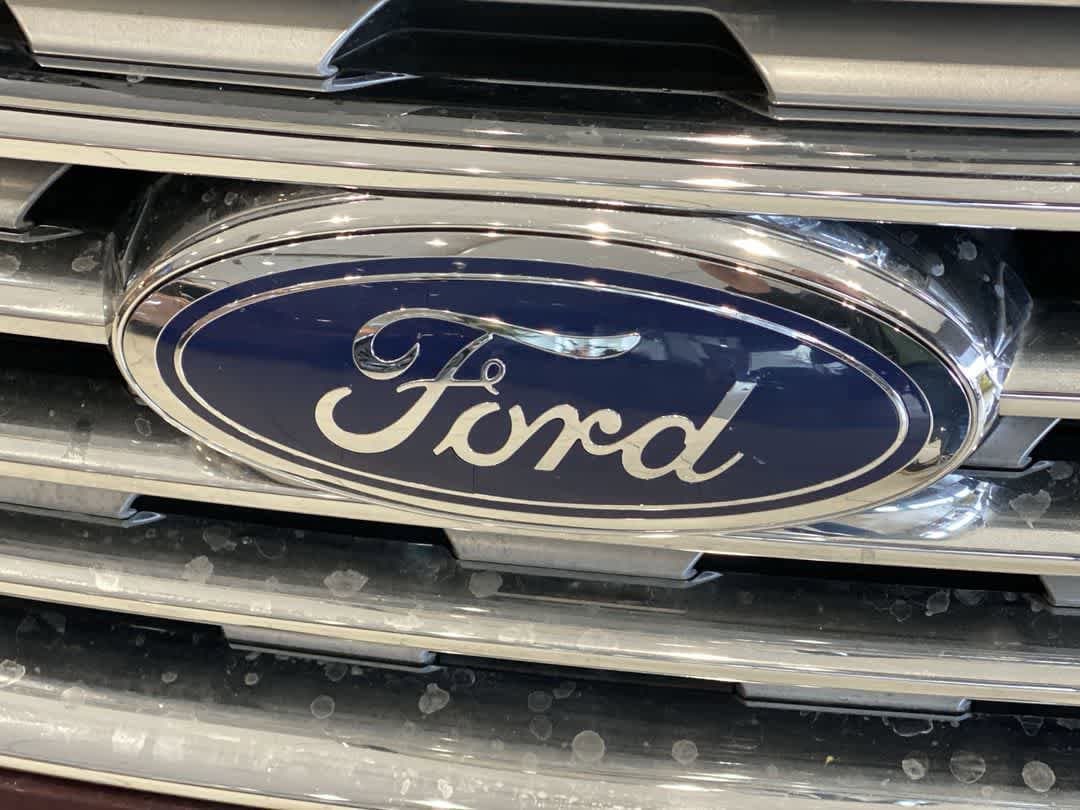 Thumbnail: 2022 Ford Edge - 10