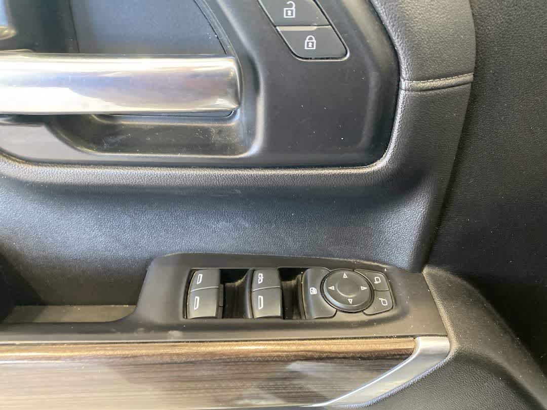 Thumbnail: 2020 Chevrolet Silverado 1500 - 15