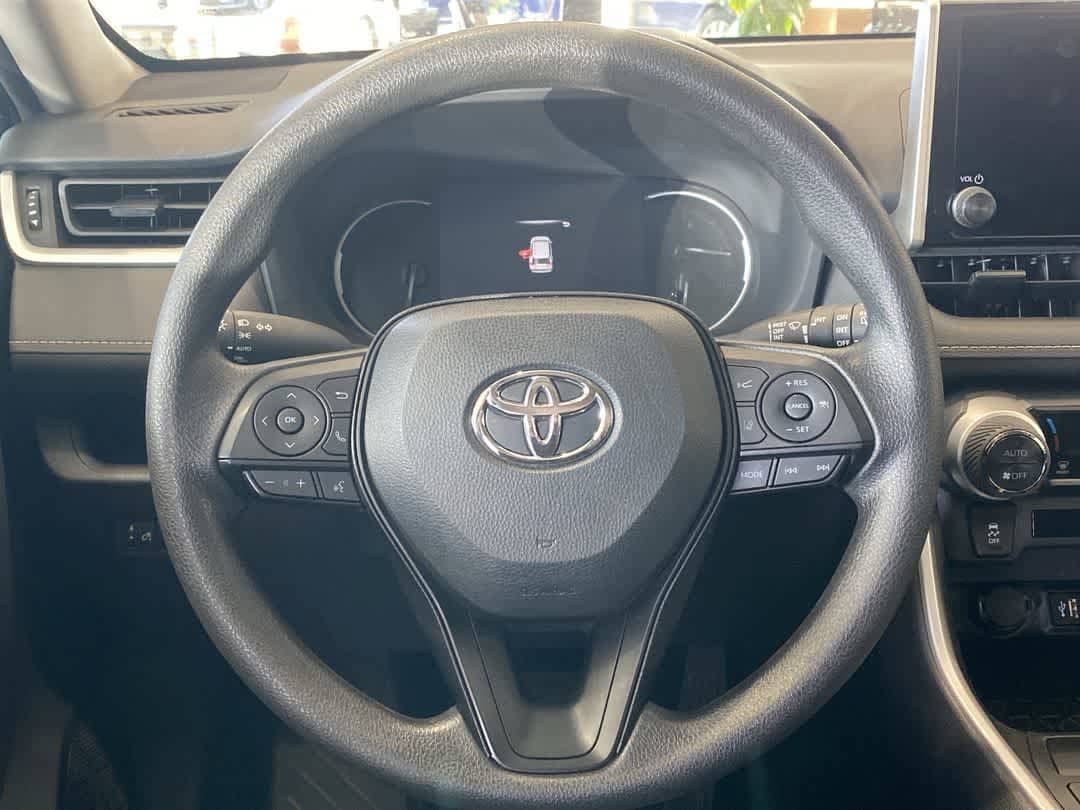 Thumbnail: 2025 Toyota RAV4 - 17