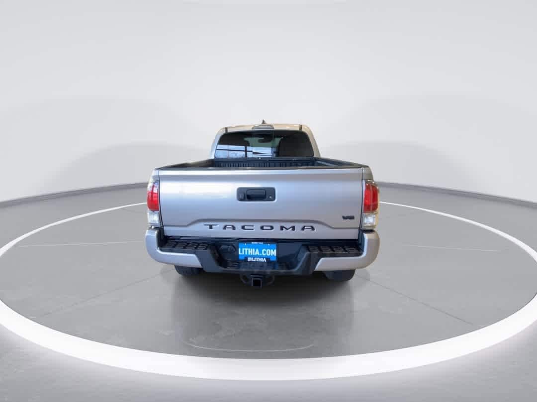 Thumbnail: 2020 Toyota Tacoma - 7