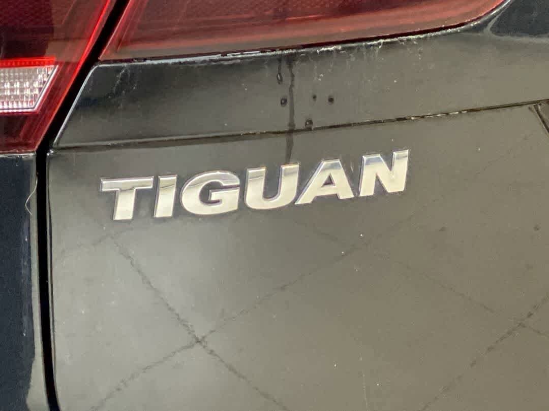 Thumbnail: 2019 Volkswagen Tiguan - 11