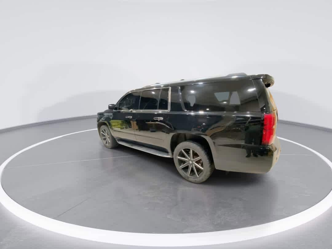 Thumbnail: 2018 Chevrolet Suburban - 6