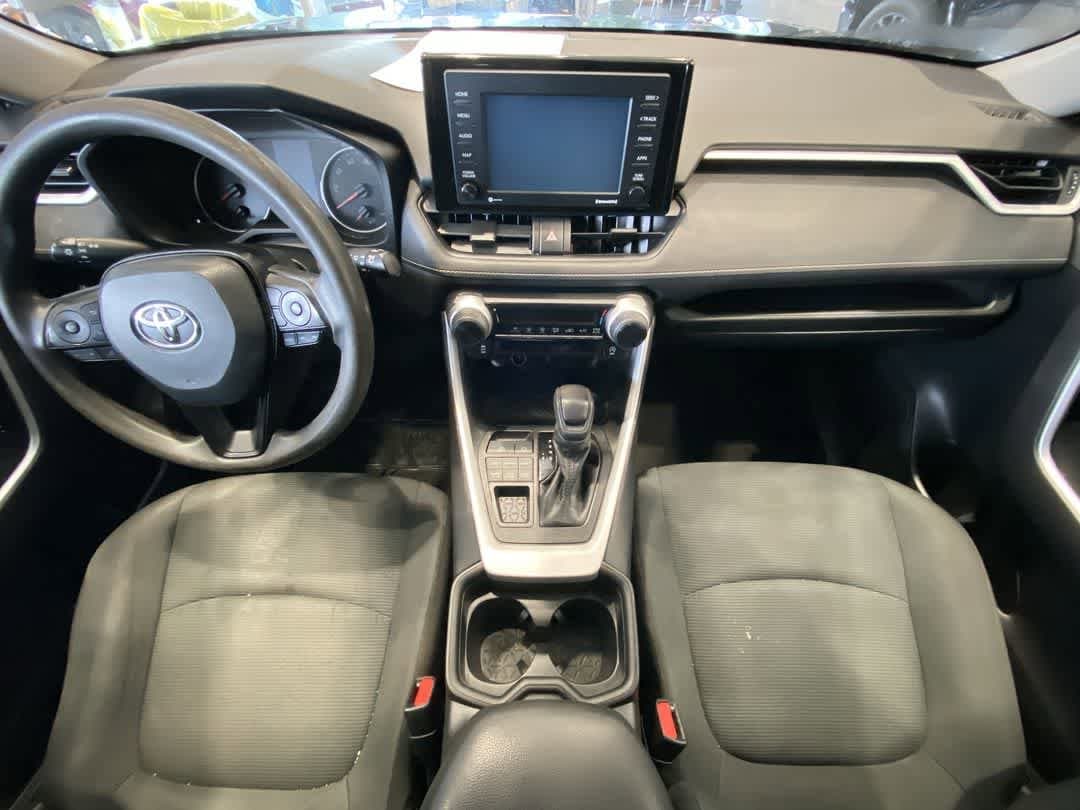 Thumbnail: 2021 Toyota RAV4 - 23