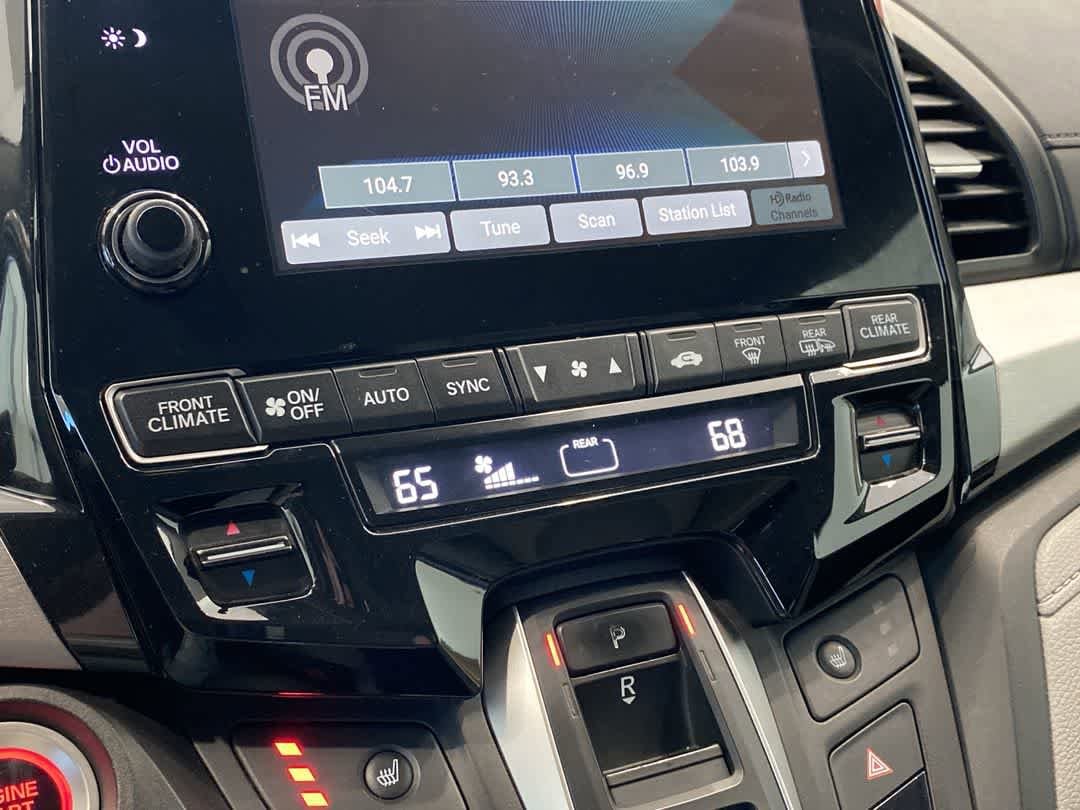 Thumbnail: 2018 Honda Odyssey - 18