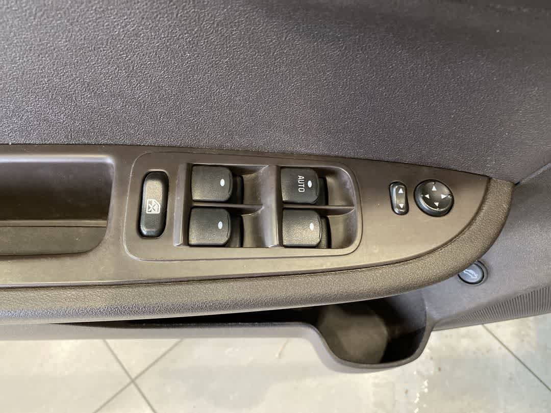 Thumbnail: 2012 Chevrolet Malibu - 13