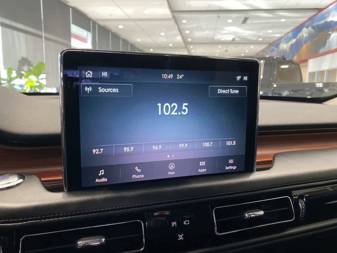 Thumbnail: 2022 Lincoln Aviator - 16