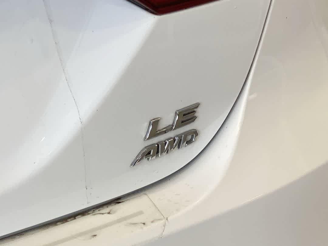 Thumbnail: 2022 Toyota Camry - 12