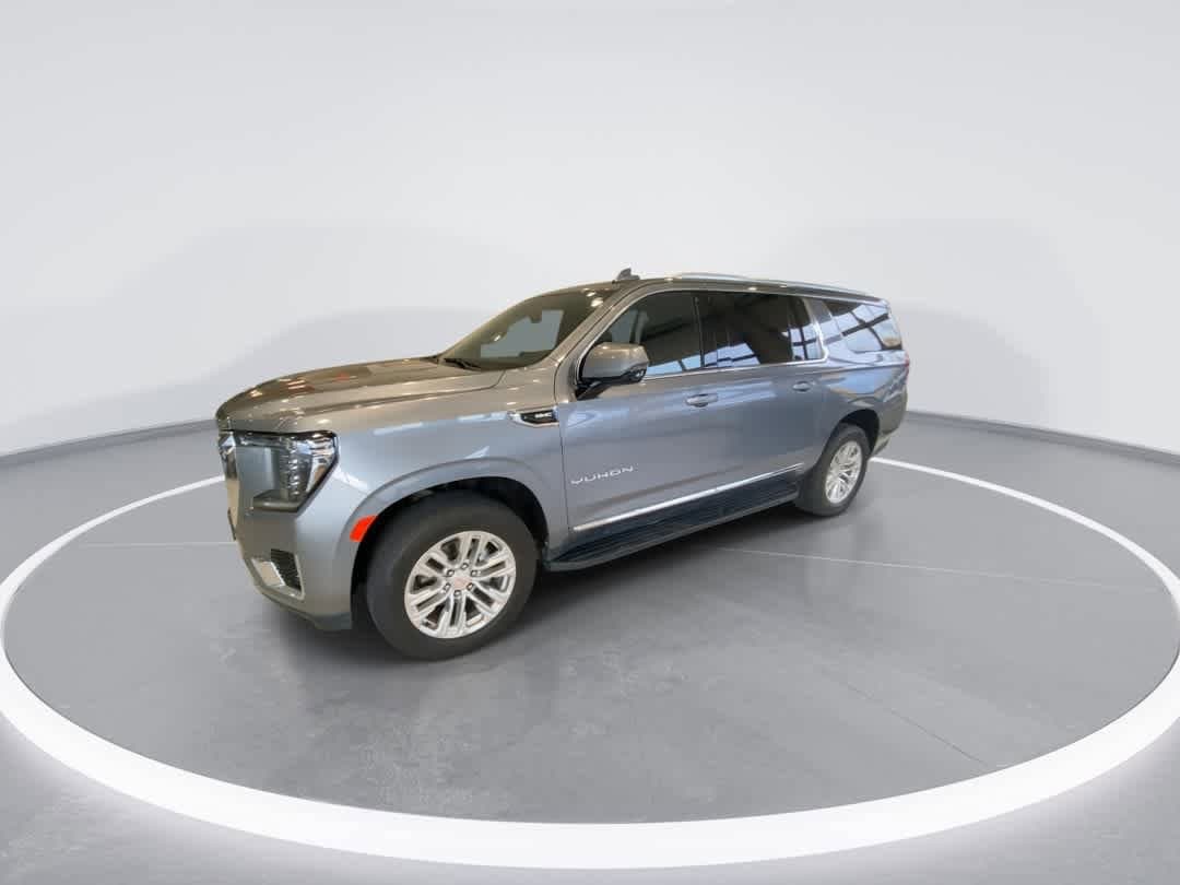 Thumbnail: 2022 GMC Yukon XL - 4