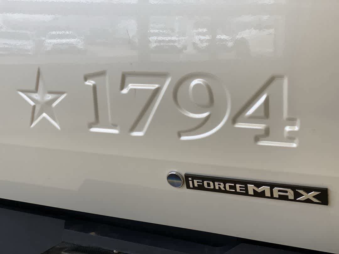 Thumbnail: 2025 Toyota Tundra - 12