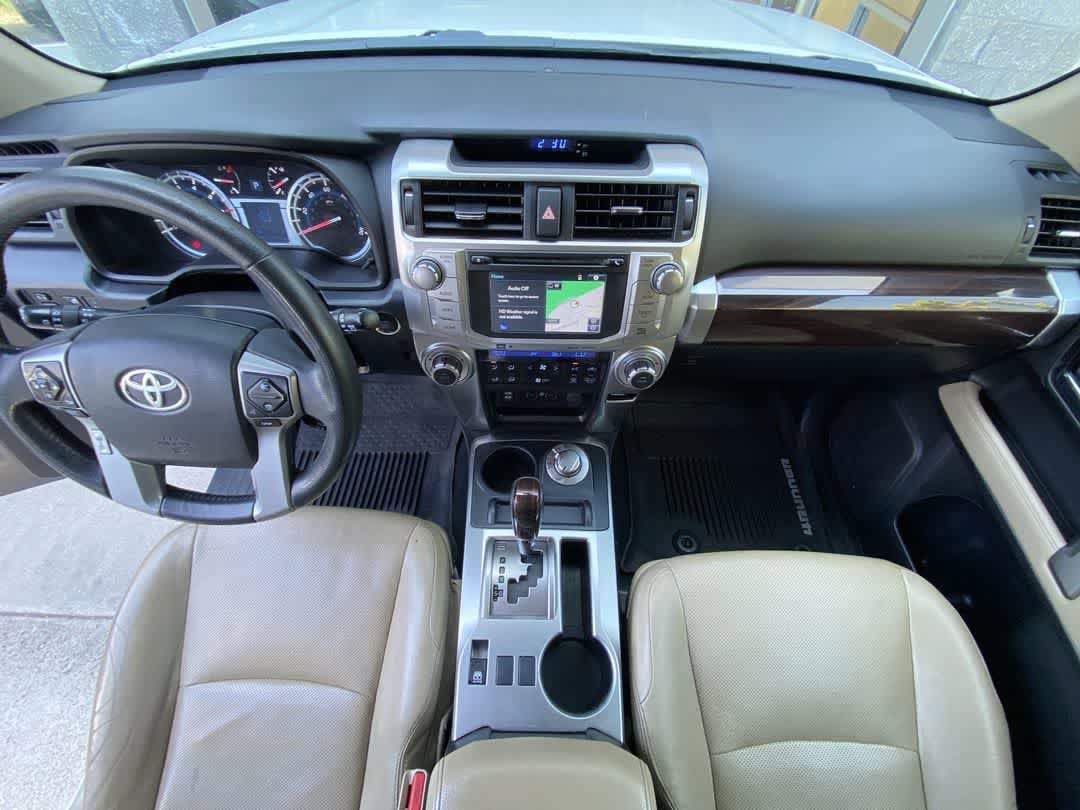 Thumbnail: 2018 Toyota 4Runner - 23
