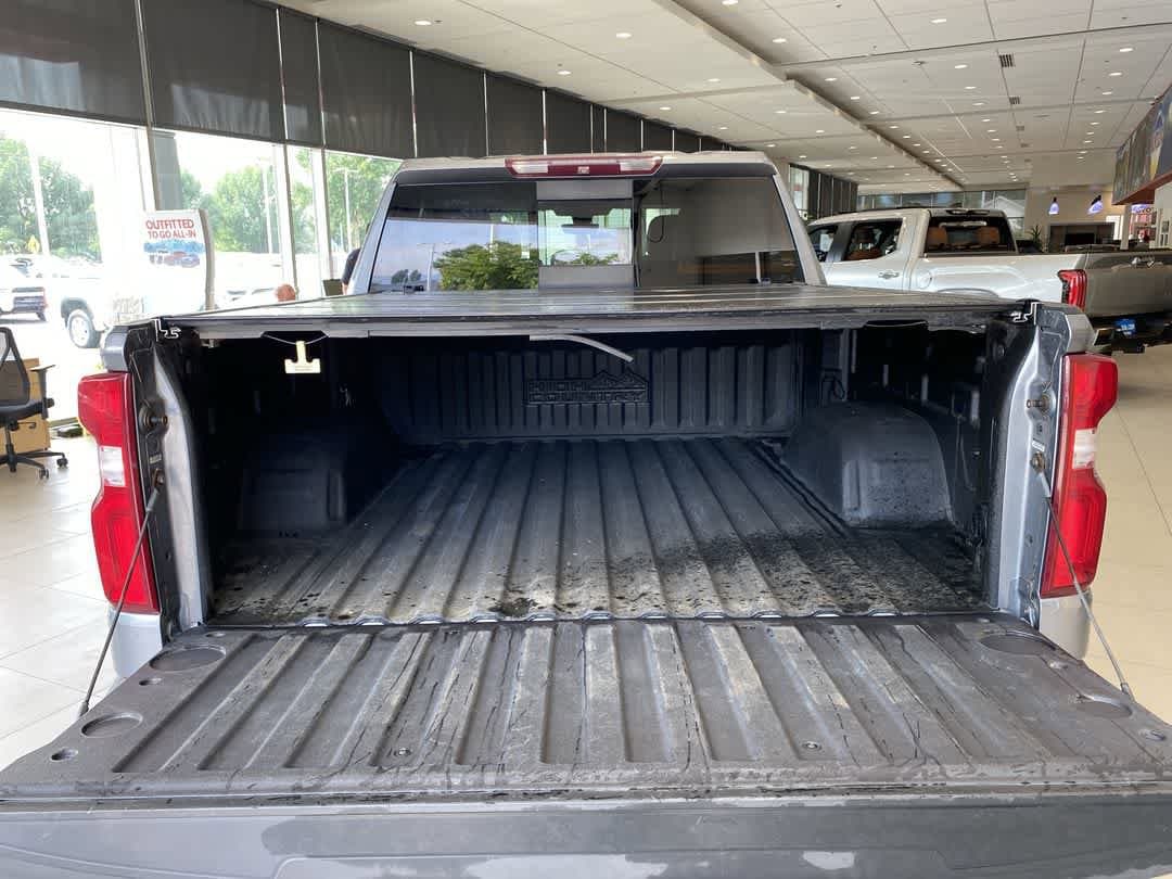 Thumbnail: 2019 Chevrolet Silverado 1500 - 25