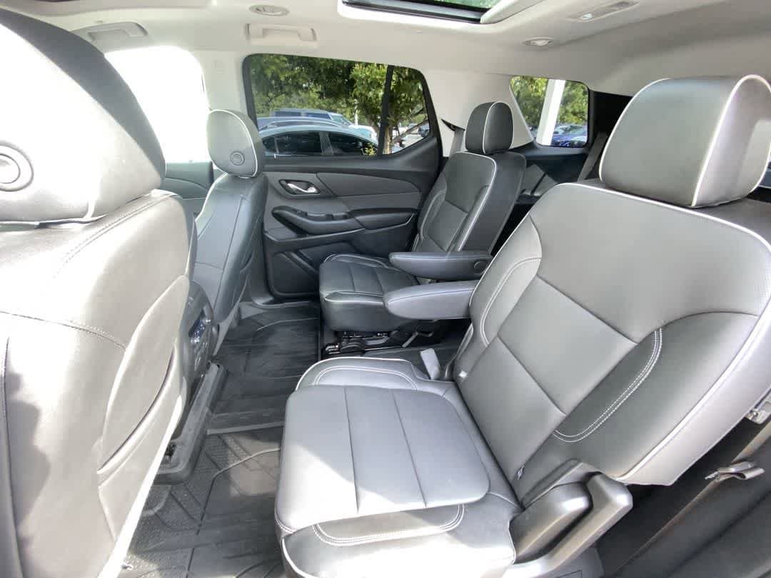 Thumbnail: 2021 Chevrolet Traverse - 25