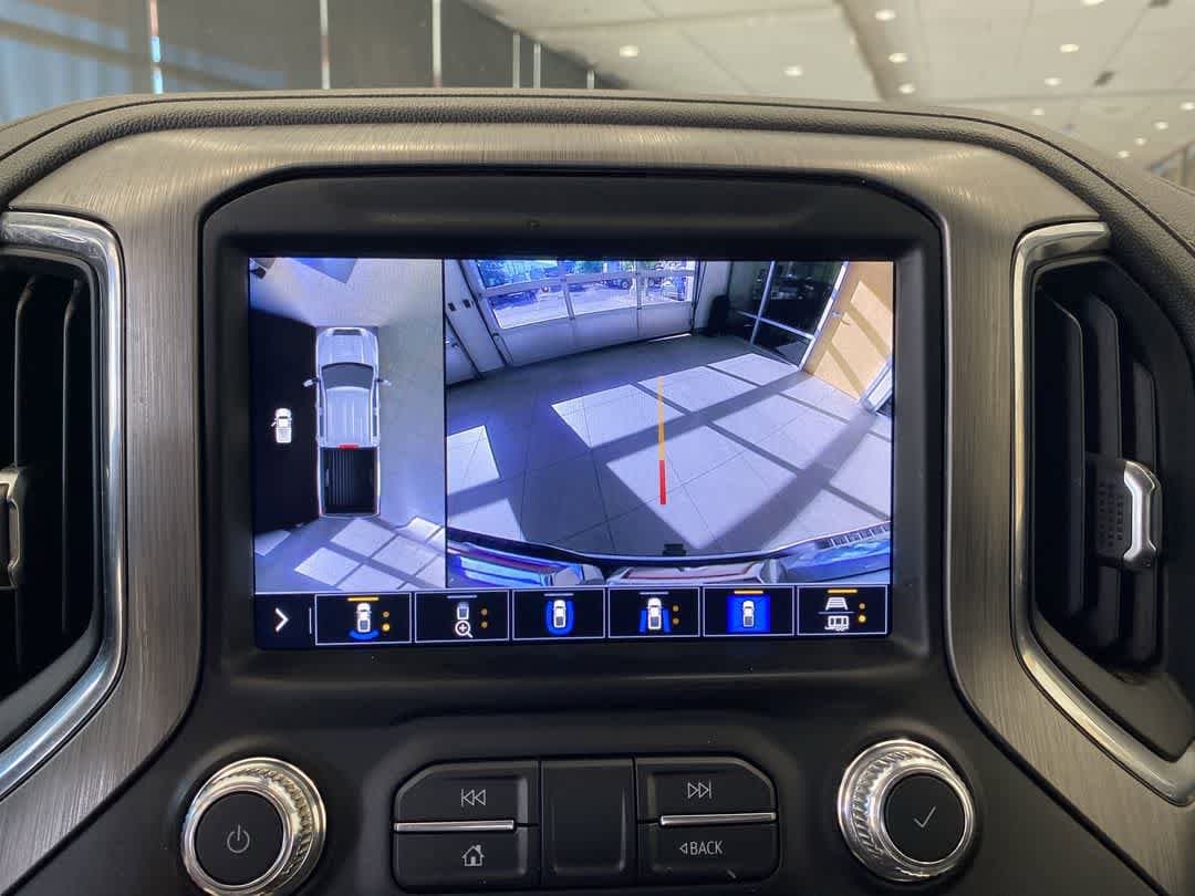 Thumbnail: 2021 GMC Sierra 3500 - 17