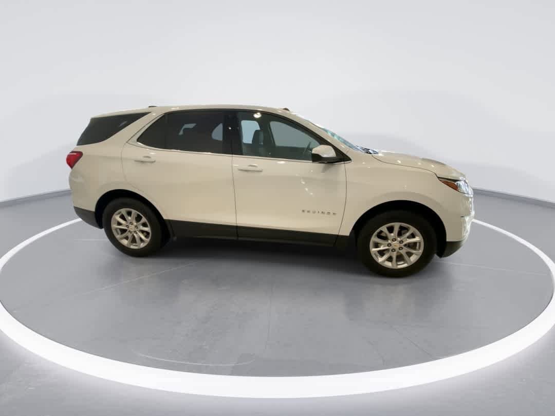 Thumbnail: 2020 Chevrolet Equinox - 9