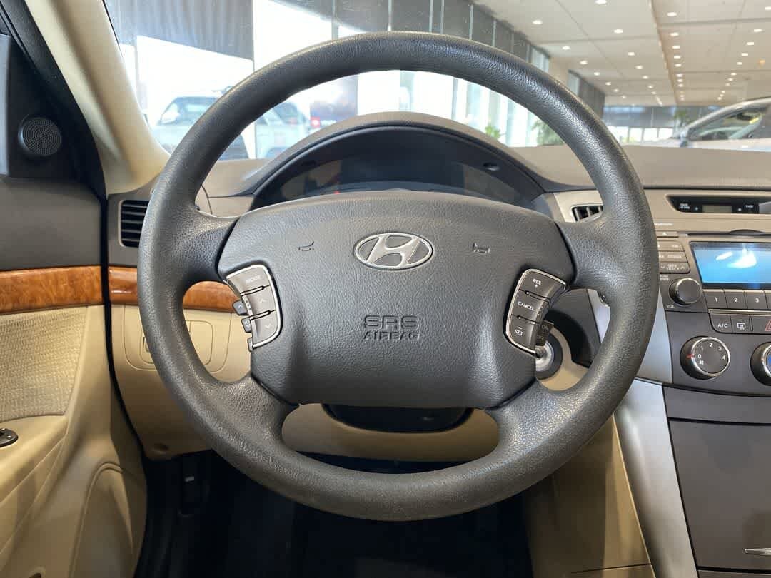 2010 Hyundai Sonata  16