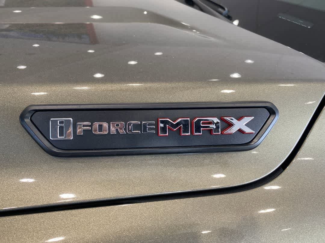 Thumbnail: 2025 Toyota Tacoma - 10