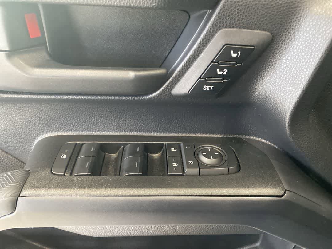 Thumbnail: 2025 Toyota 4Runner - 13