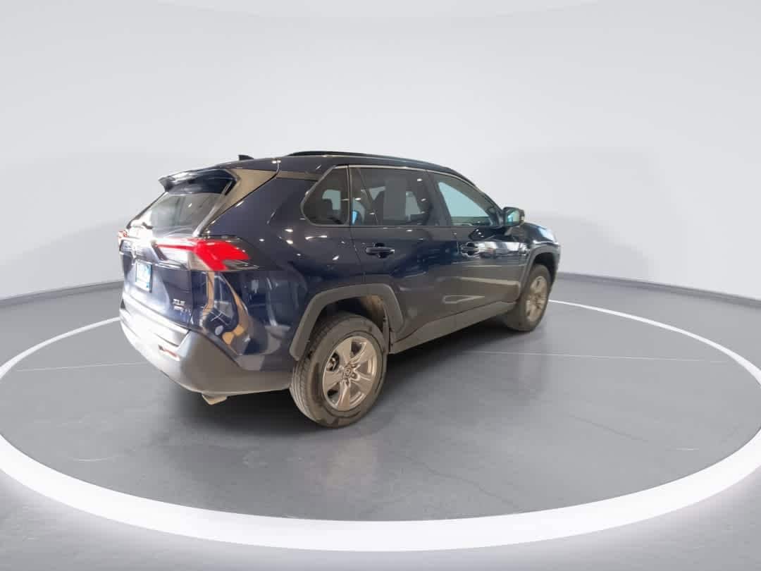 Thumbnail: 2025 Toyota RAV4 - 8