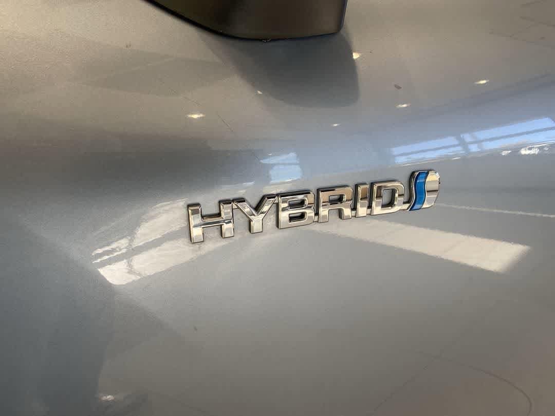 Thumbnail: 2021 Toyota Highlander - 10