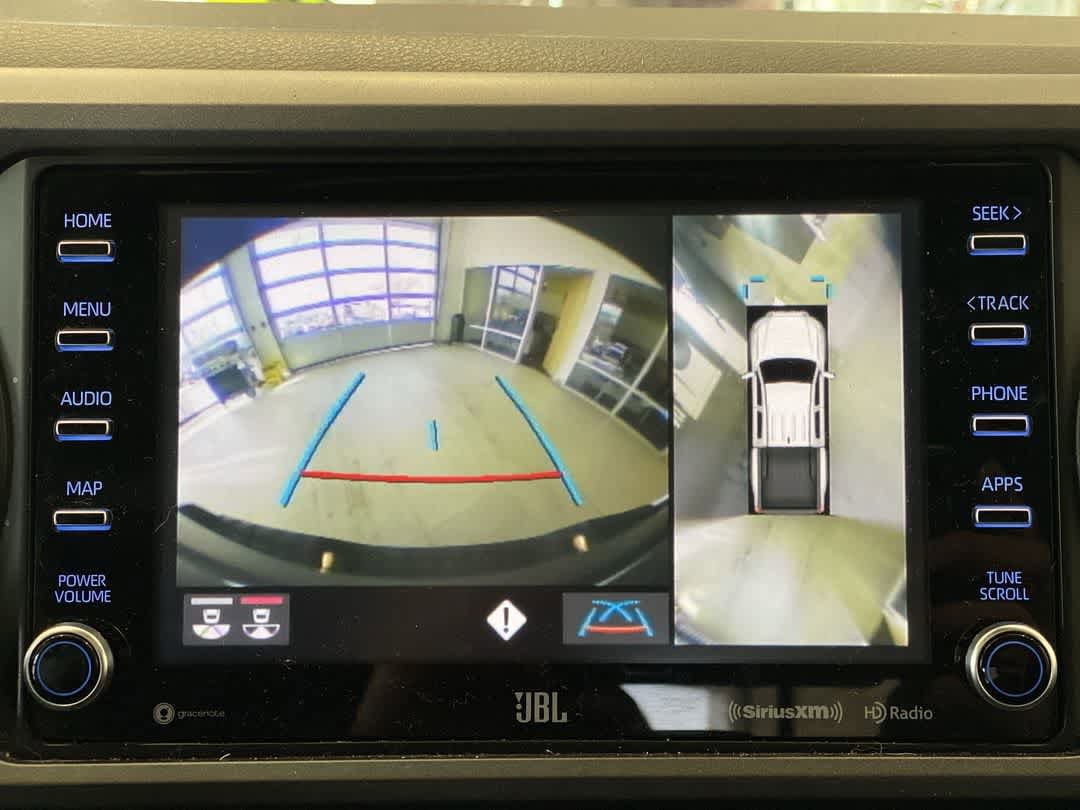 Thumbnail: 2020 Toyota Tacoma - 18