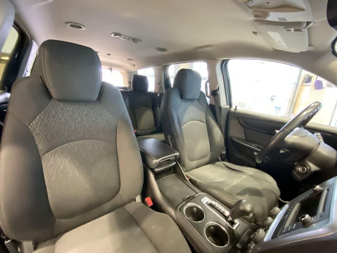 Thumbnail: 2014 GMC Acadia - 26