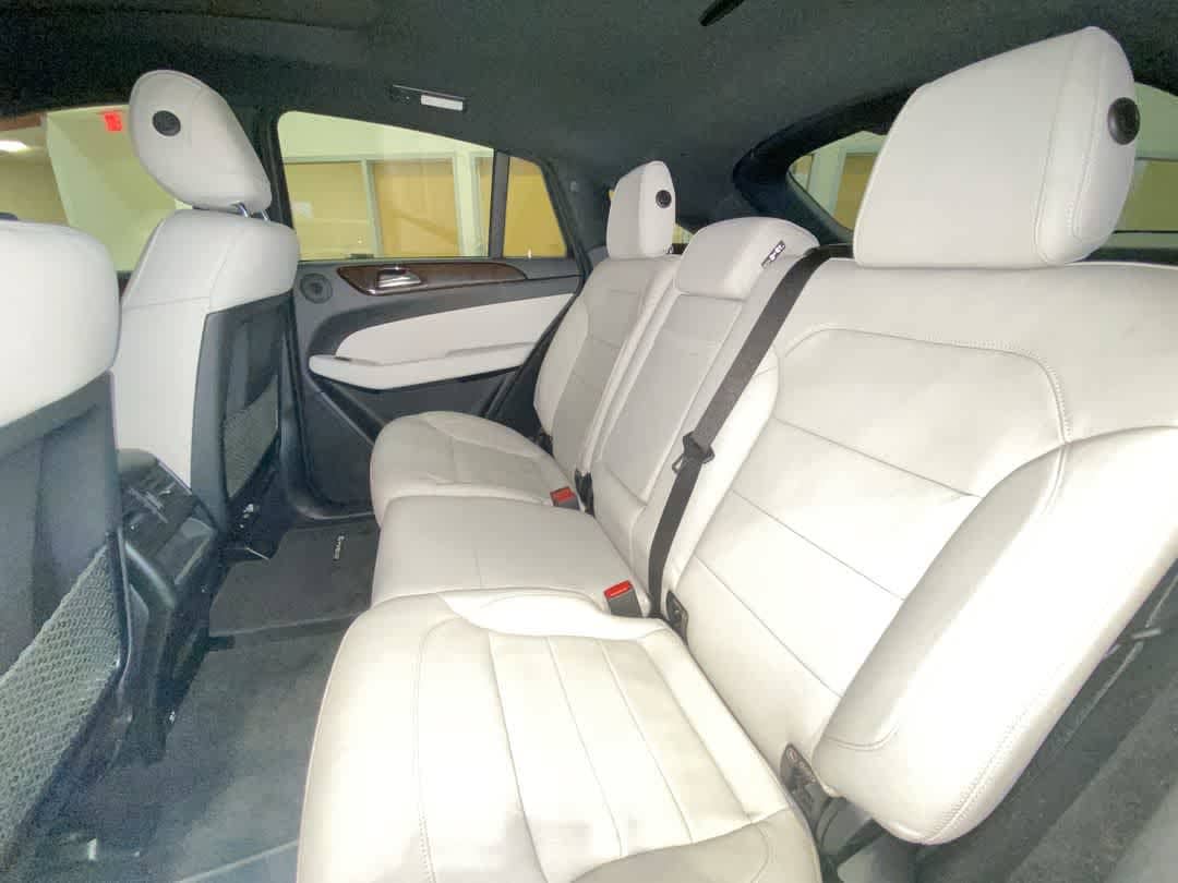 Thumbnail: 2016 Mercedes-Benz GLE - 25