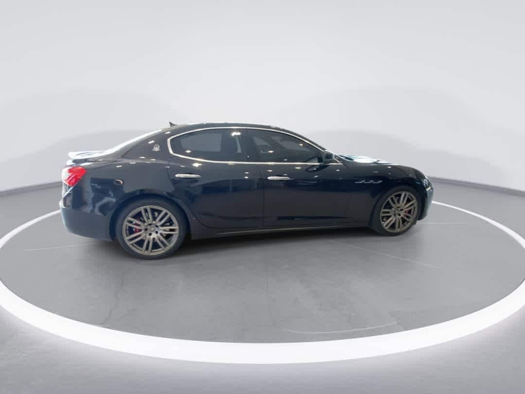 Thumbnail: 2017 Maserati Levante - 9