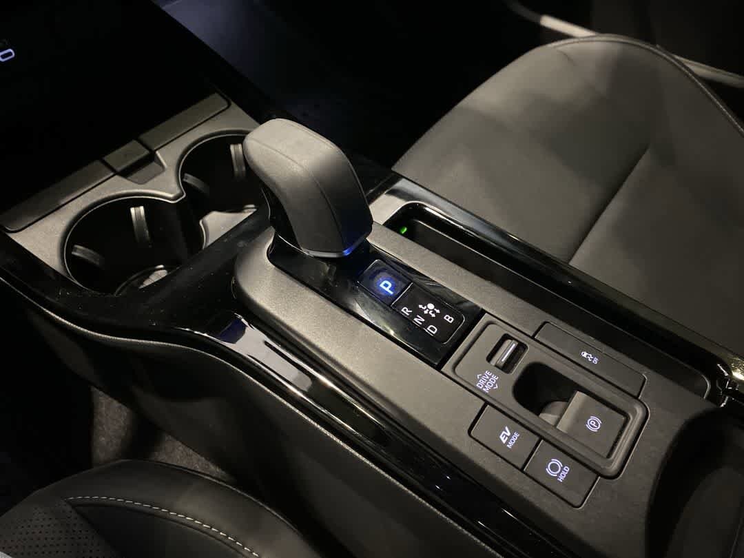 Thumbnail: 2023 Toyota Prius - 19